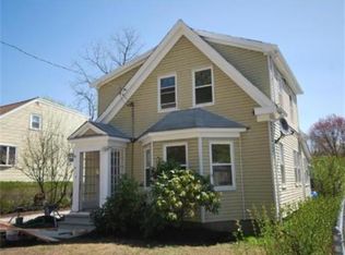 16 Woronoco Rd, Weymouth, MA 02191