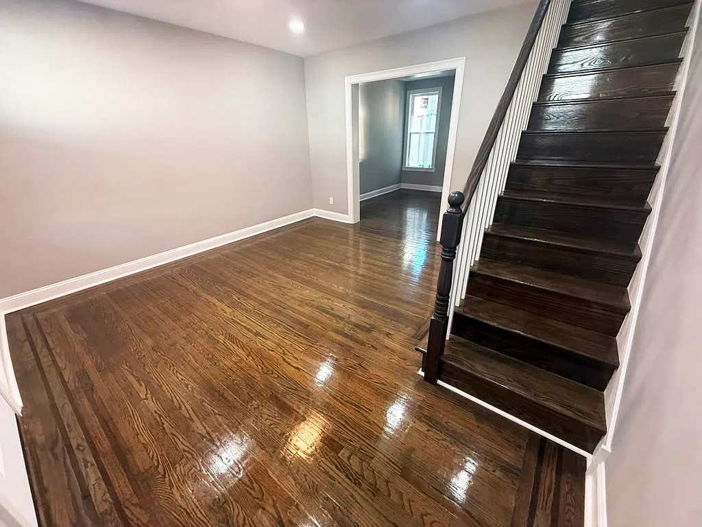 3 bed, 1200 sqft, $2,100 — Photo 3