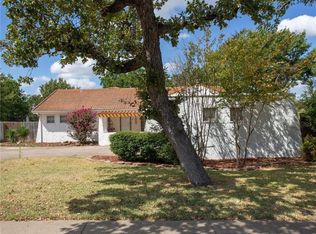 3605 Berwick Ln, Bedford, TX 76021