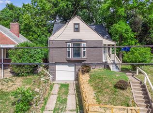 2149 Village Dr, Pittsburgh, PA