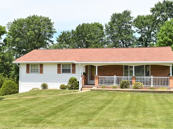 112 Covewood Dr, Butler, PA 16001