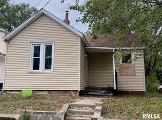 2001 W Antoinette St, Peoria, IL