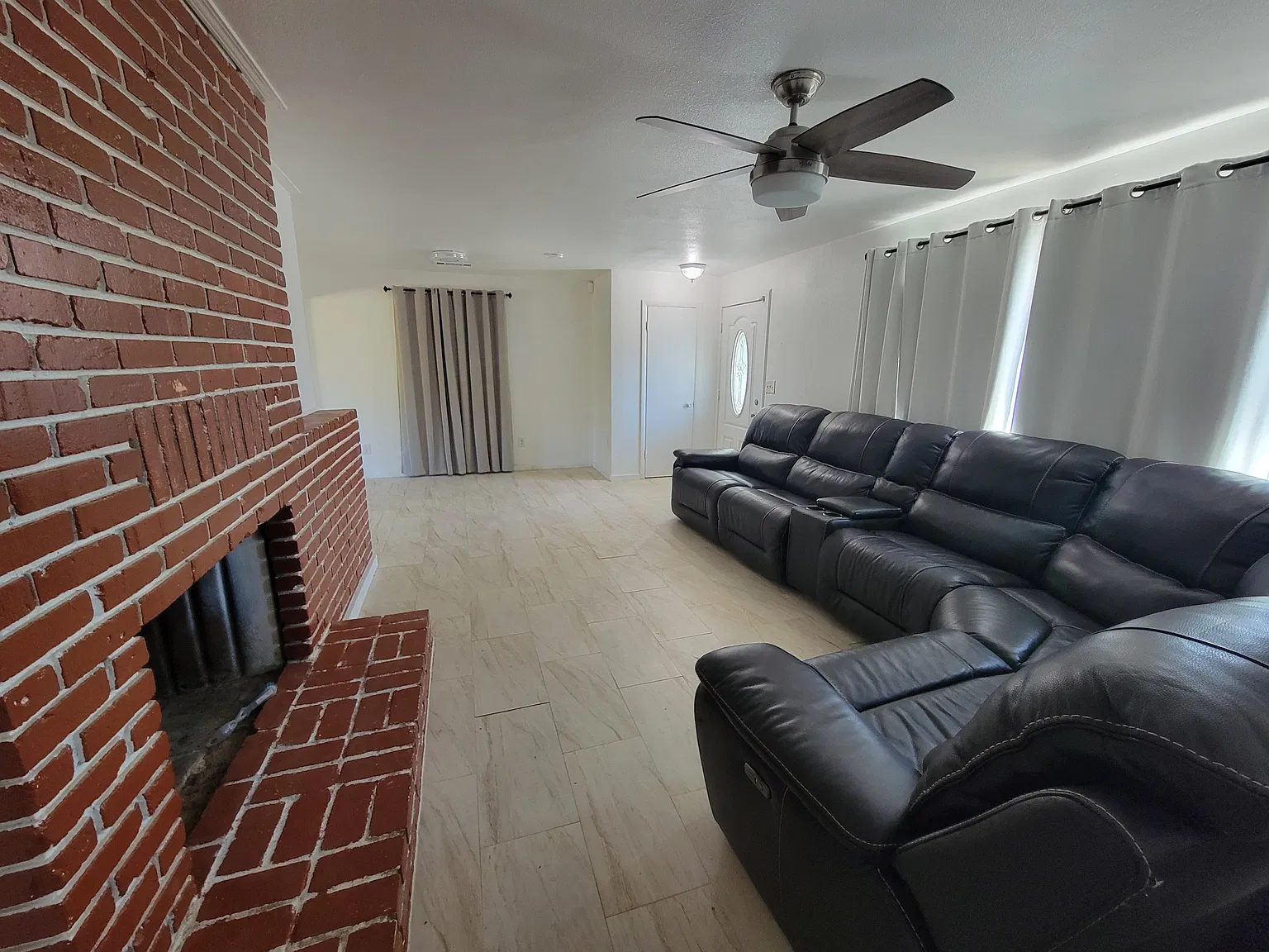3 bed, 1144 sqft, $1,800 — Photo 4