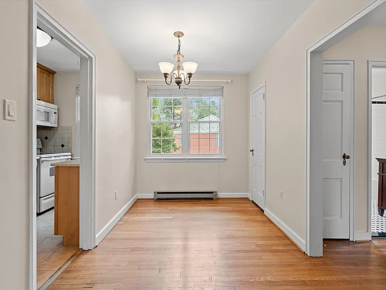 2 Ashby St #C — Photo 5