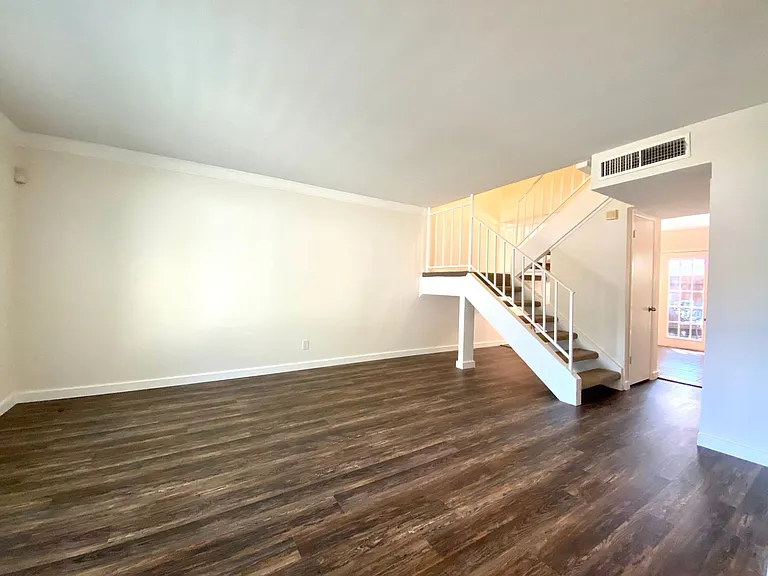 9535 Quail Village Ln — Photo 11