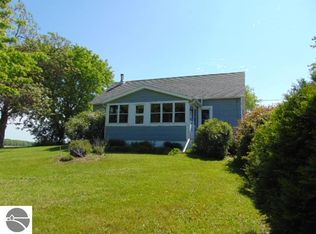 10918 N Begole Rd, Saint Louis, MI 48880