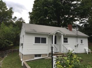 9 Railroad Ave, Chester, CT 06412