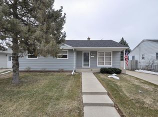 2027 Wustum Ave, Racine, WI 53404