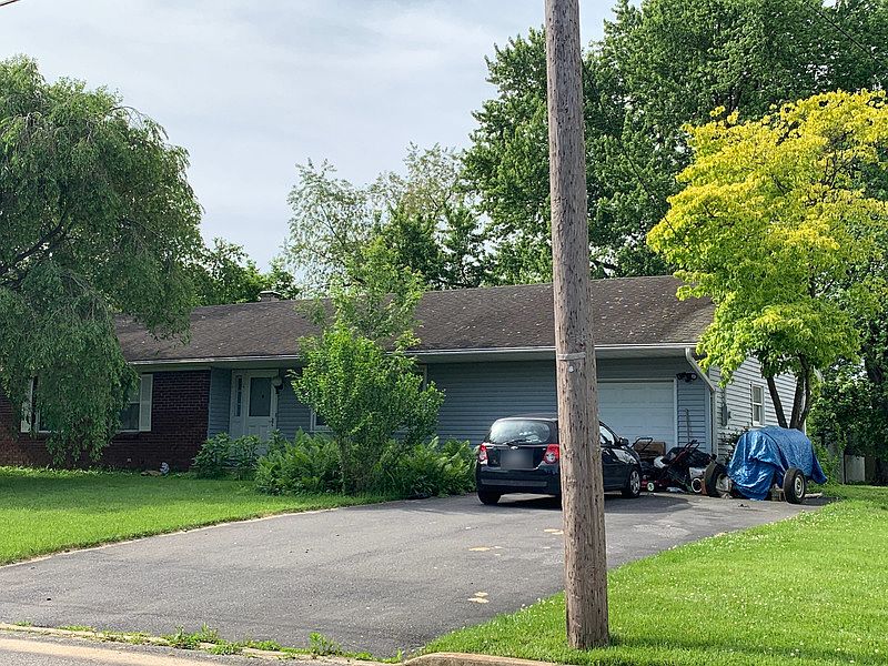 1st image of 7 James Ave