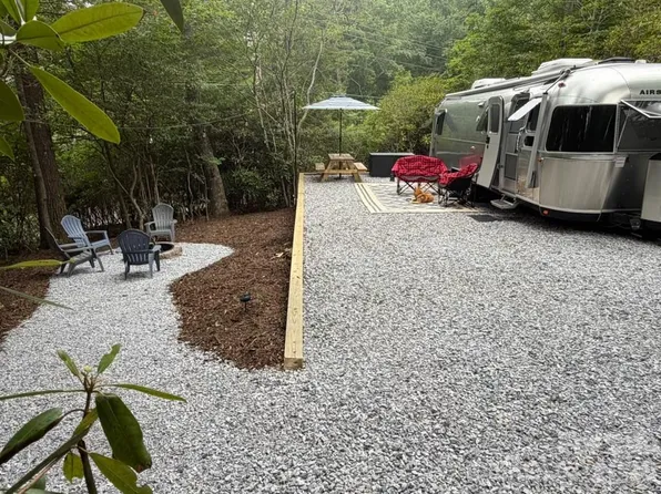 185 Elderberry Loop #61, Newland, NC 28657