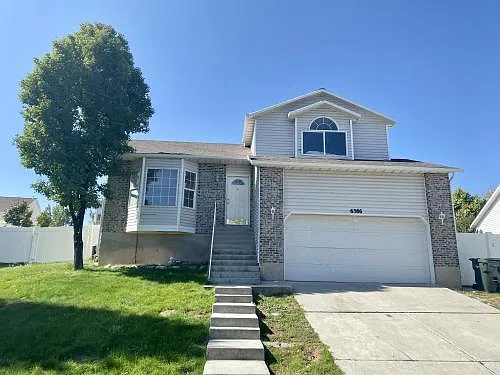 4 bed, 1660 sqft, $2,250 — Photo 1