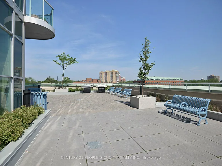 9 George St N #2602 — Photo 35