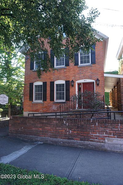 3rd image of 60 WOODLAWN Avenue