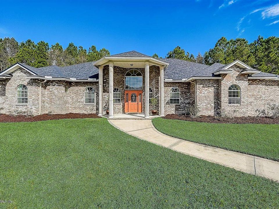 1st image of 12643 Angel Lake Dr W