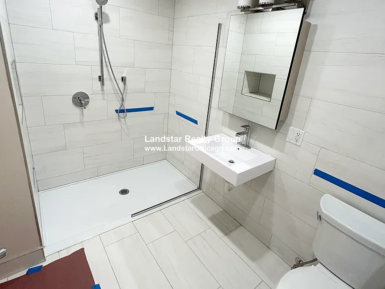 4611 S Ellis Ave #204 — Photo 10