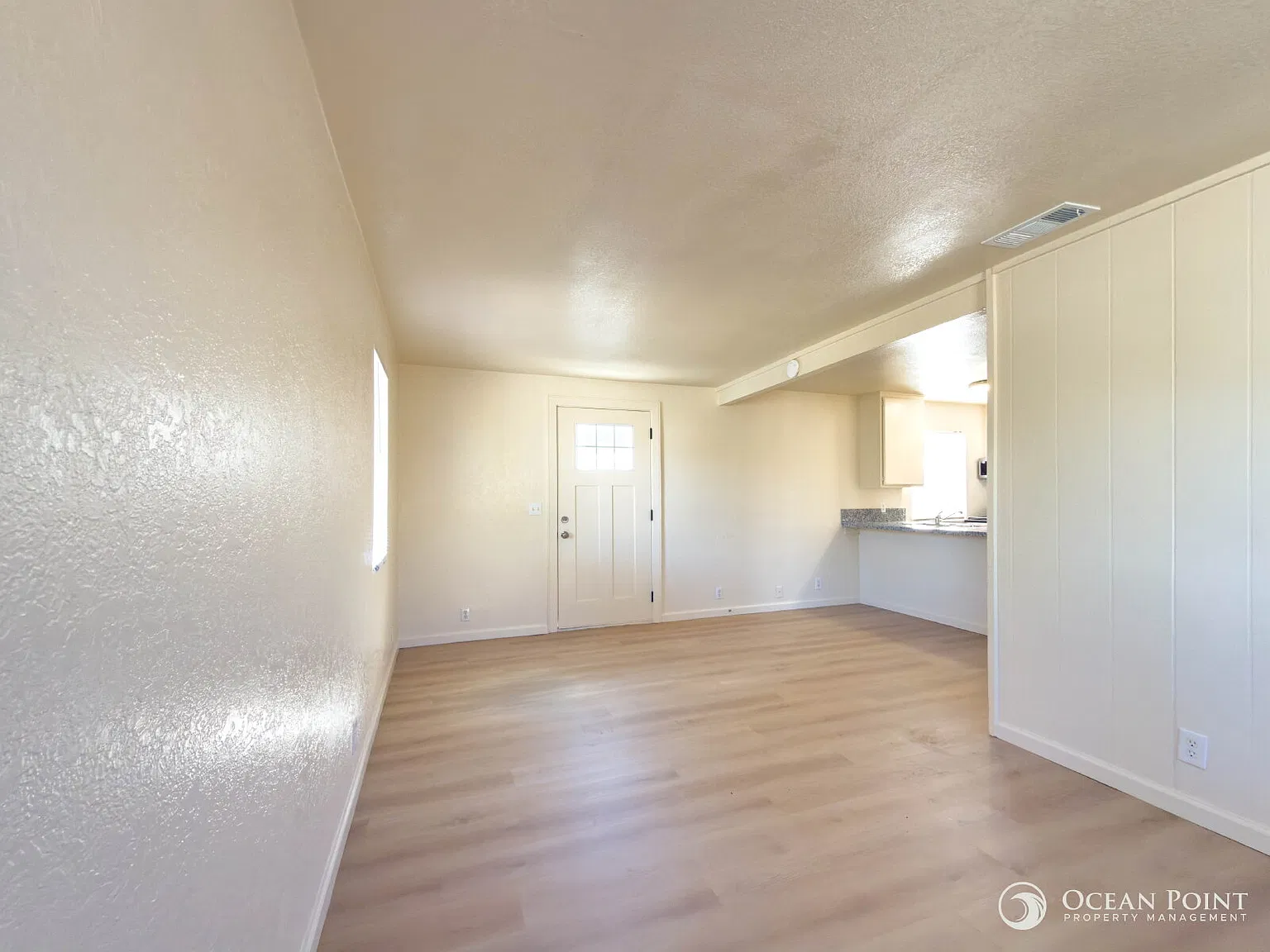 2 bed, 1.0 bath, 720 sqft, $2,600 — Photo 3