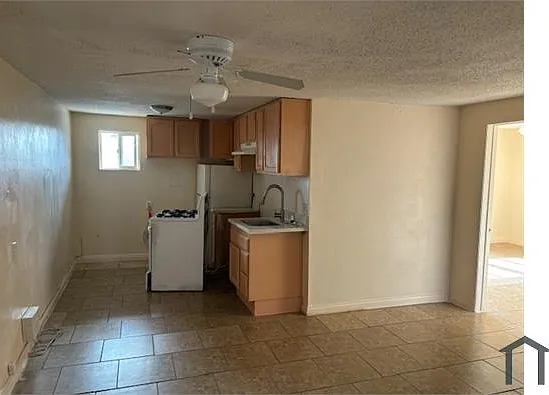 2 bed, 850 sqft, $2,695 — Photo 2