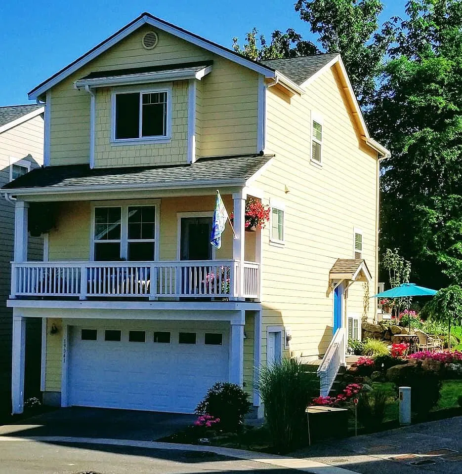 2 bed, 2.5 bath, 1700 sqft, $2,800 — Photo 1