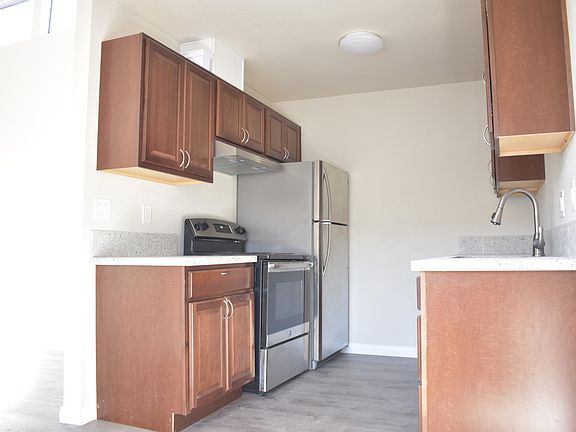 5th image of 5252 Landis St APT 3