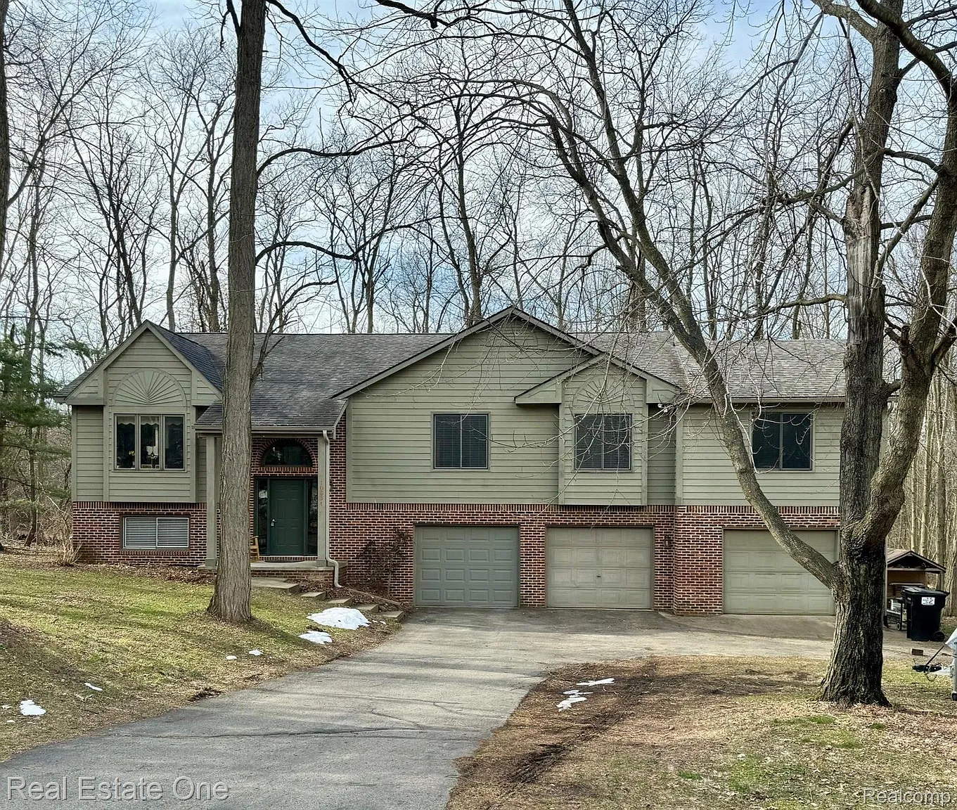 10834 Tree Line Dr photo 1