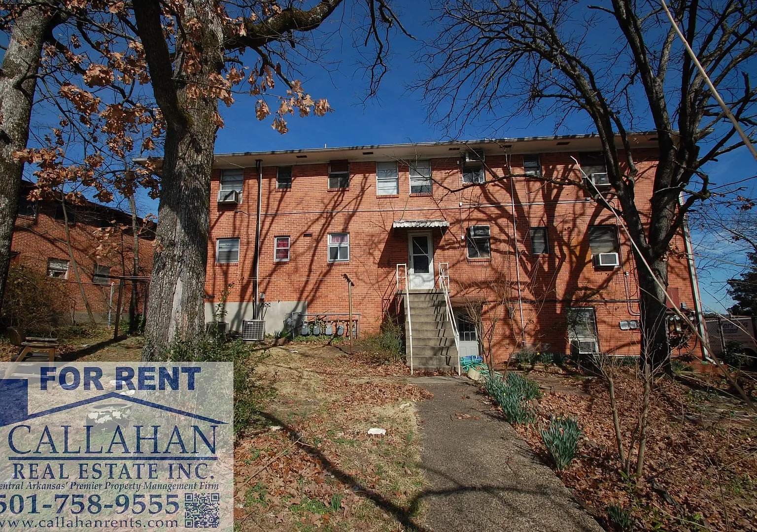 107 West 42nd Pl — Photo 1