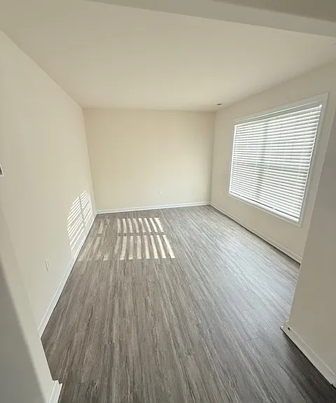 6925 Hapsburg Ln — Photo 13