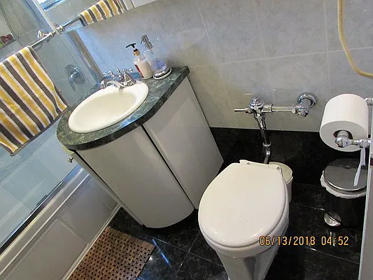 Rented by NY Metro Realty Group | media 29