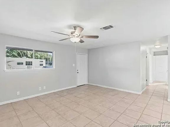 3rd image of 1056 Curtiss Ave