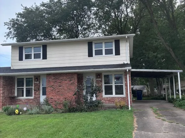 2412 Shaker Ct, Bettendorf, IA 52722