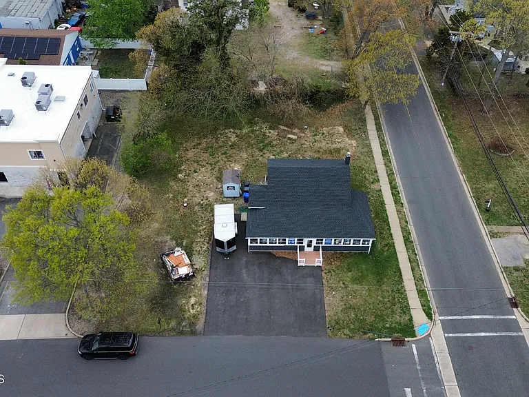 506 Lloyd Rd — Photo 25