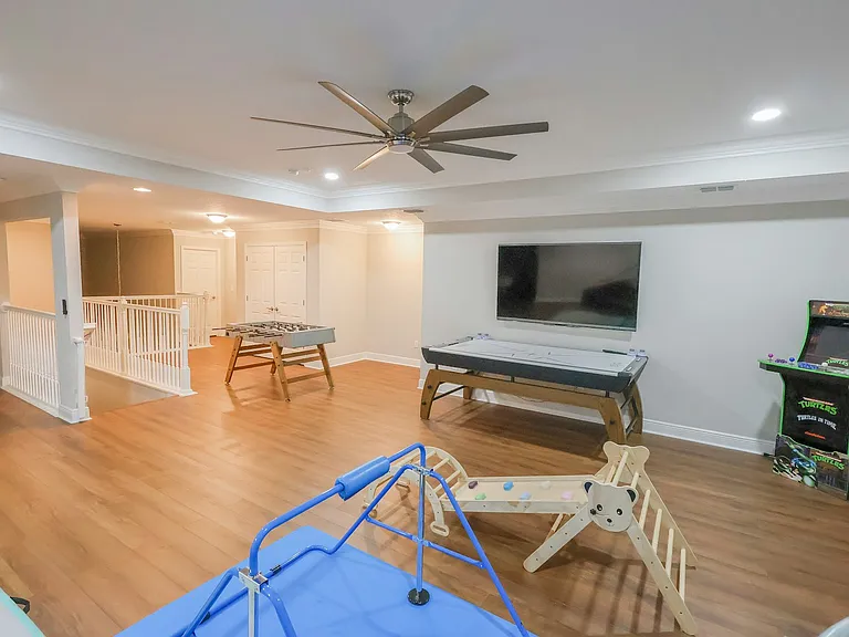 9841 Cabernet Ave — Photo 40