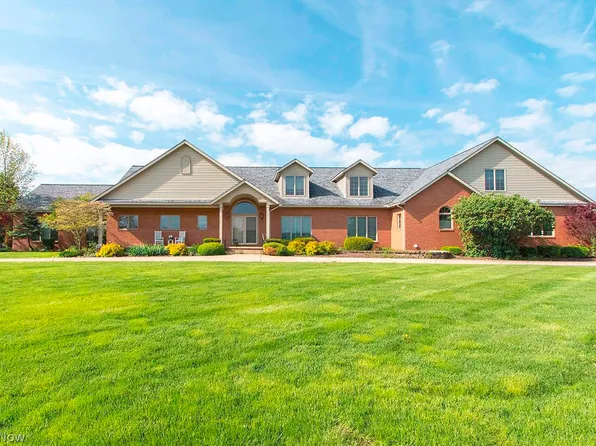 4396 Gladden Pl, Medina, OH 44256