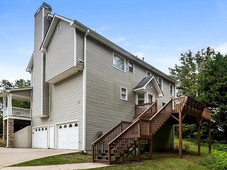 815 Tynsdale Dr — Photo 18