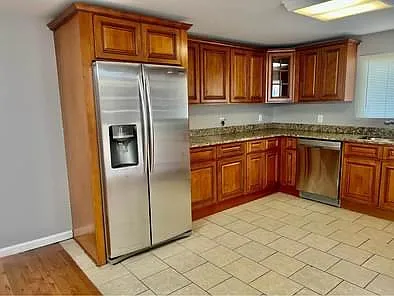 132 Hogan Rd — Photo 2