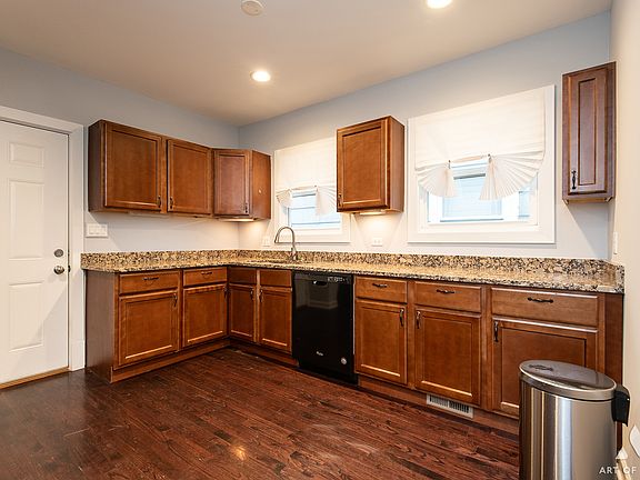 2nd image of 6144 W School St #1