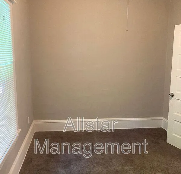 2785 E 117th St #DOWN — Photo 4