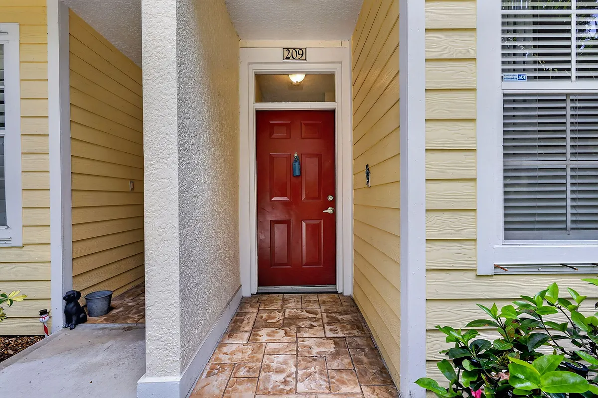 Building Photo - 175 Galicia Way #209