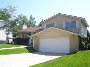 2424 E Woodthrush Dr, Sandy, UT 84093