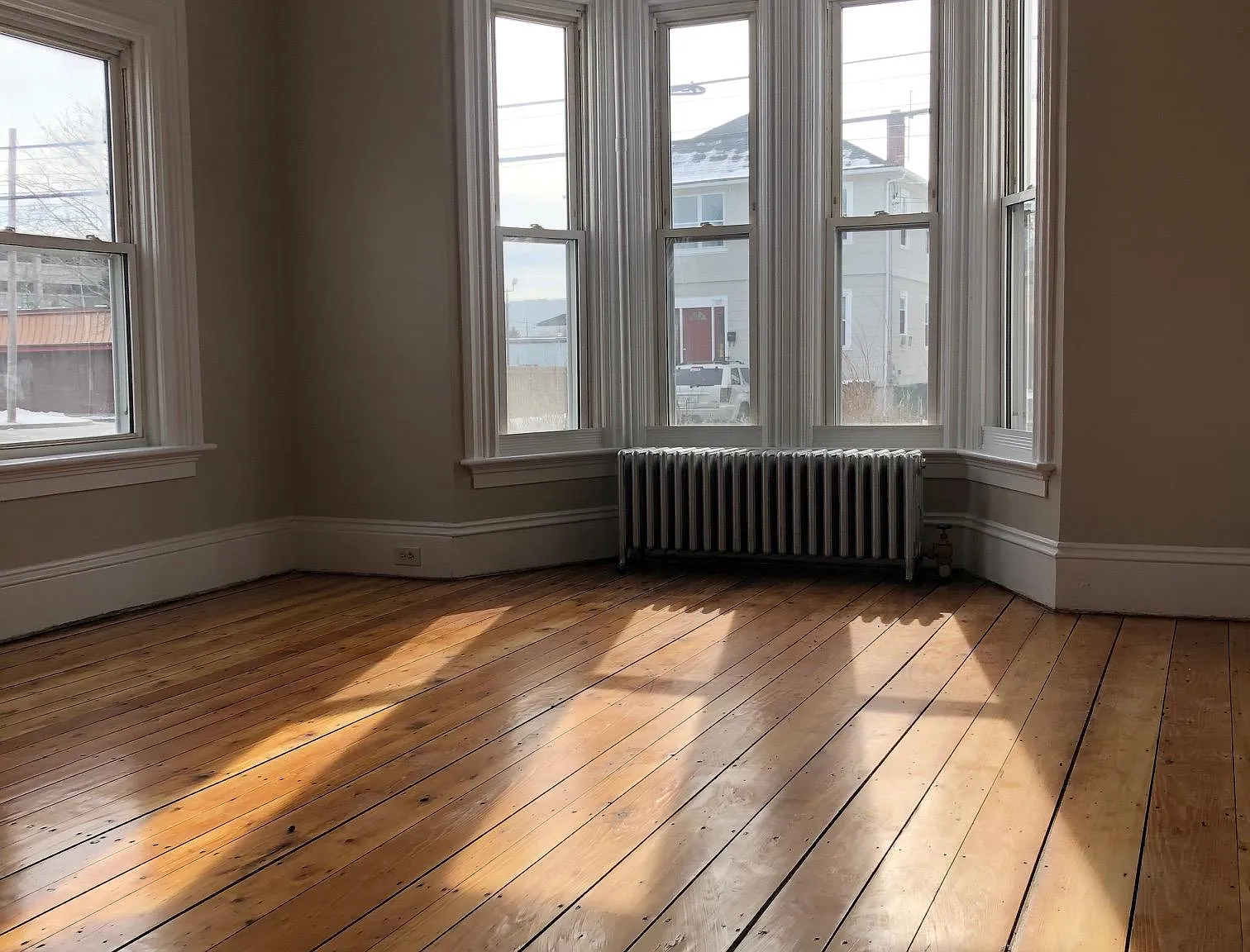 2 bed, 1061 sqft, $2,200 — Photo 4