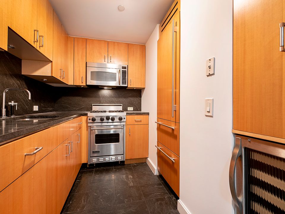 1st image of 100 W 58th St APT 9H