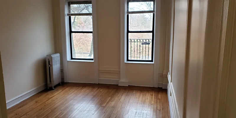 Rented by Garfield Realty  | media 47