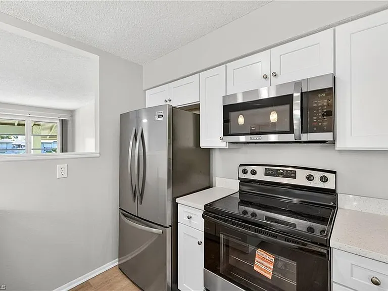 7400 College Pkwy #7C — Photo 11