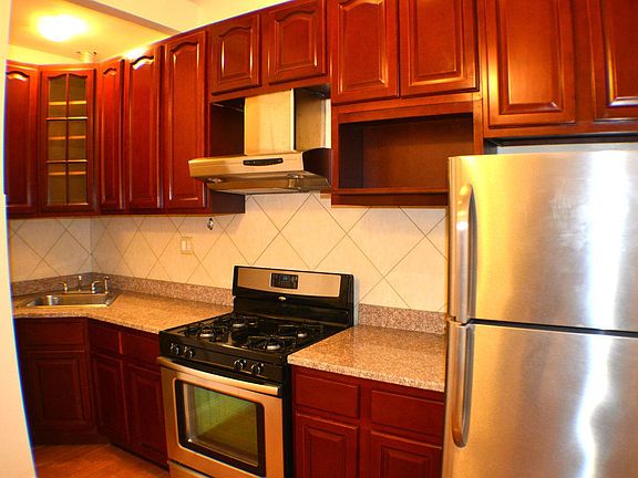 5th image of 2624 14th St #2