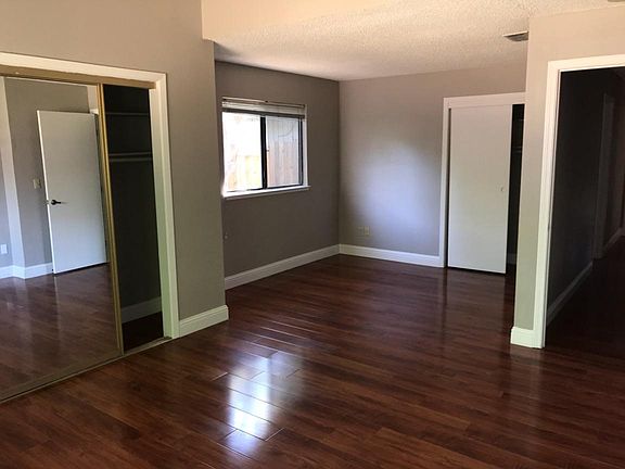 4th image of 8661 Oldwoods Way