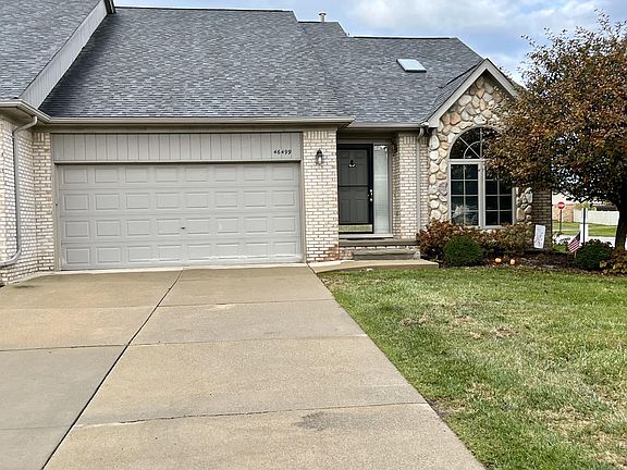 2nd image of 46499 Bentley Cir W #50