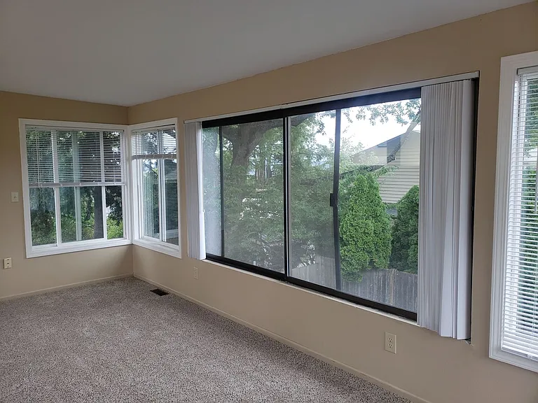 8316 SW Terwilliger Blvd — Photo 8