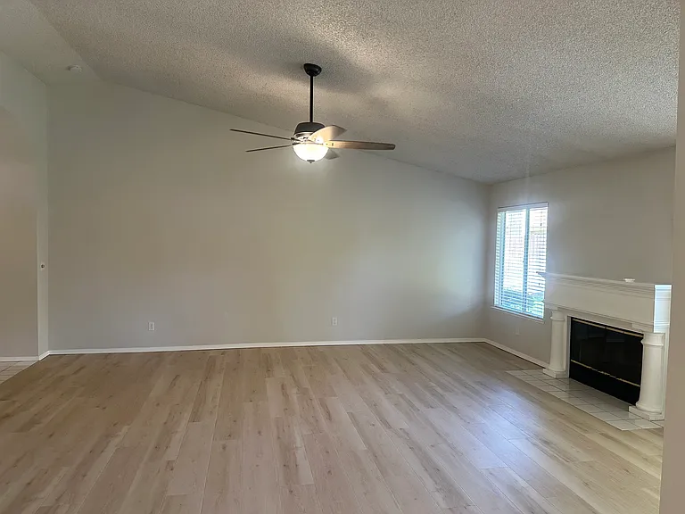 5621 W Palo Alto Ave — Photo 4