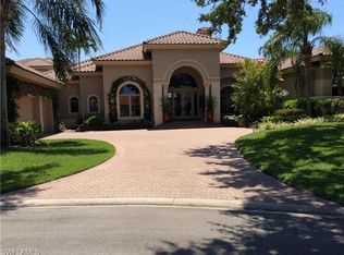 1675 Persimmon Dr, Naples, FL 34109