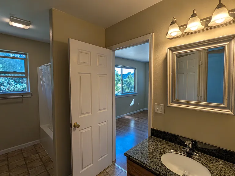 2460 E Whiteaker Ave #2460 — Photo 11
