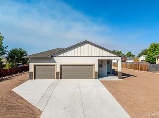 175 S Wiggins Dr, Pueblo West, CO 81007